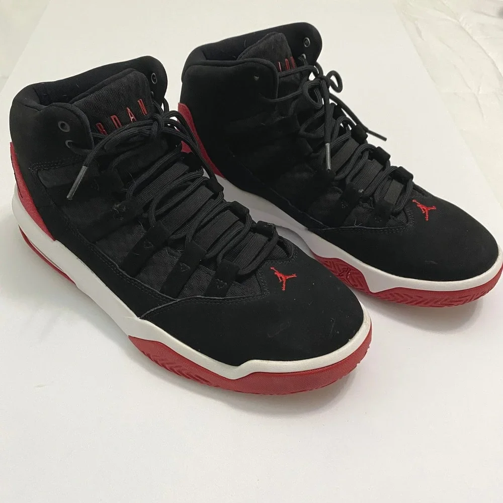 Jordan Max Aura Mens Basketball Shoes Black Red White Bred AQ9084-006 Mid Top